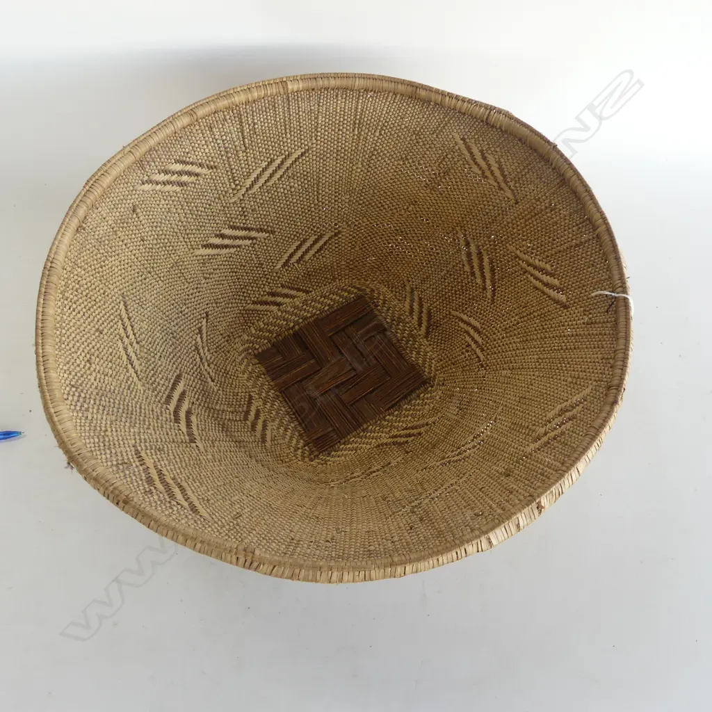 LG WOVEN BOWL H.190mm, 550mm dia Image 1++
