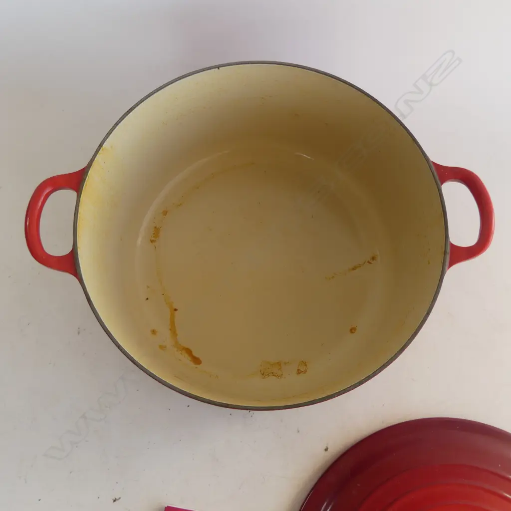 MODERN LE CREUSET RED ENAMELLED CAST IRON LGE COOKING POT Dia.300mm Image 1++