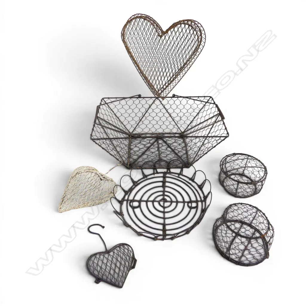7 ASST. WIRE BASKETS W.400mm / DECORATIONS Image 1++