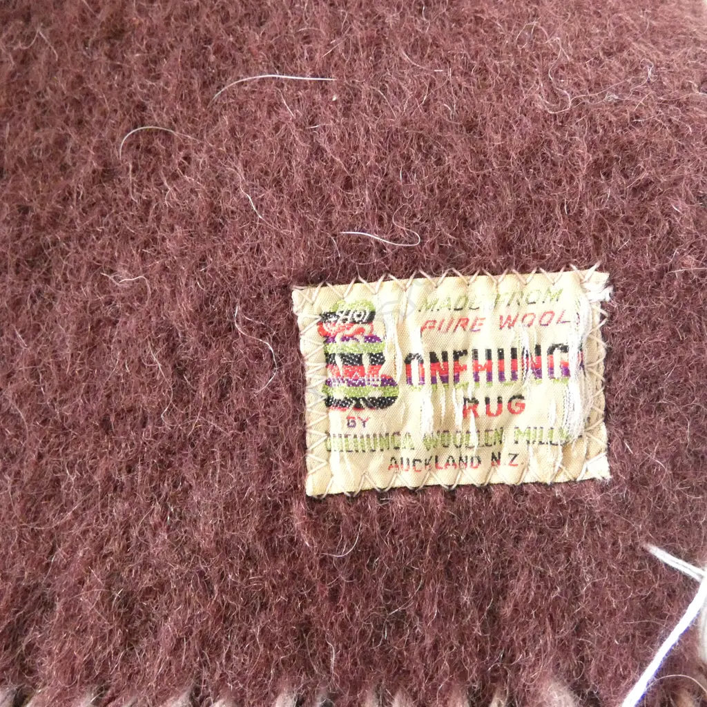 ONEHUNGA WOOL TRAVEL RUG w. TIKI LABEL Image 1++