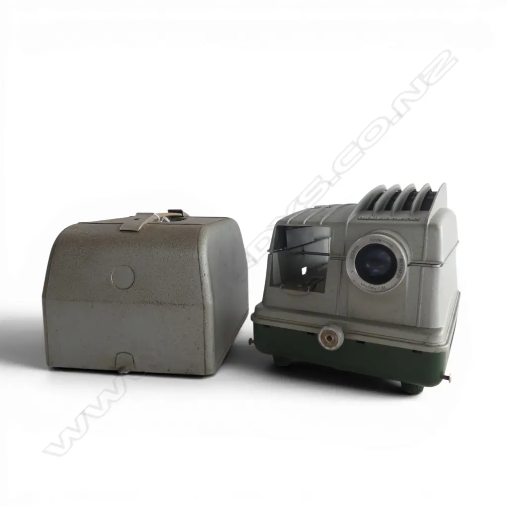 KINDERMANN 300 PROJECTOR Image 1++