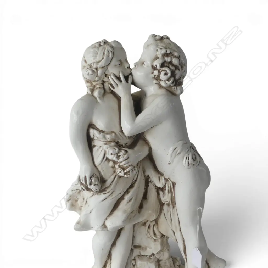 WHITE GLAZED CERAMIC FIGURE, PUTTI KISSING H.570mm Image 1++