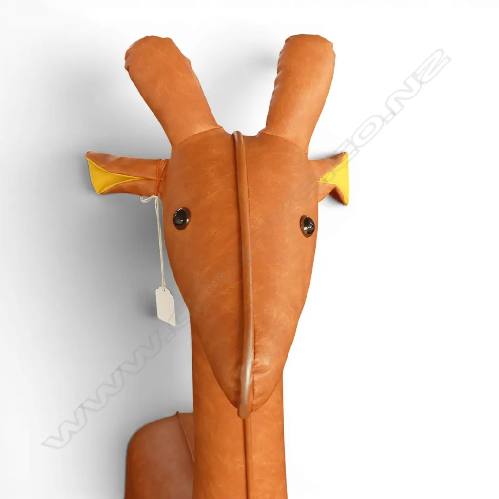GIRAFFE STOOL faults H.1350mm Image 1++