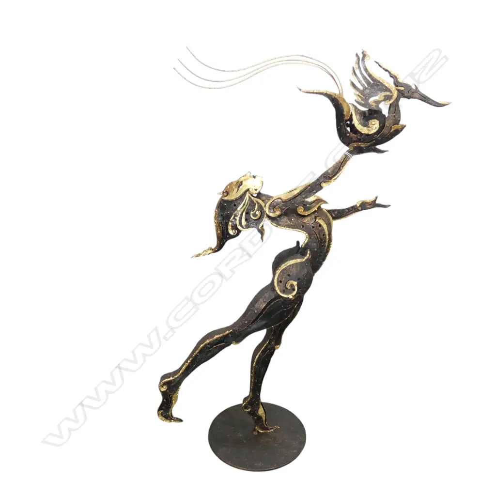 ARTICULATED FANTASY FIGURE METAL SCULPTURE H800MM Image 1++