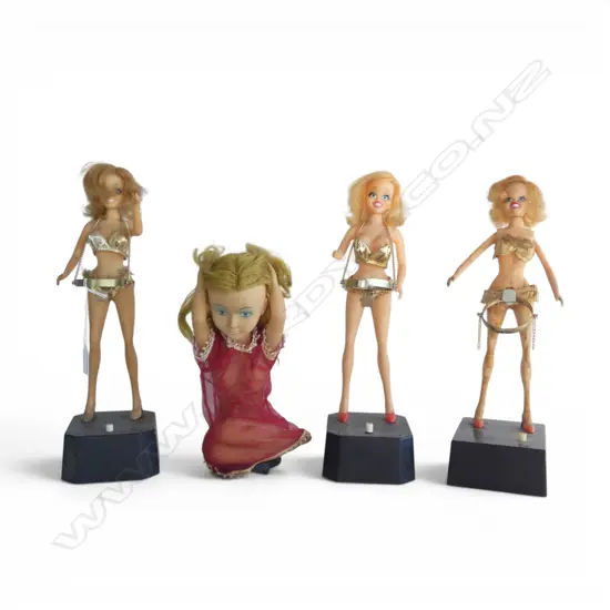 4 RETRO EROTICA DOLLS H.380mm