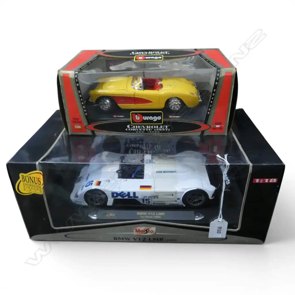 DIE CAST MAISTO BMW V12 LMR 1:18 SCALE + BURAGO CHEVROLET CORVETTE Image 1++