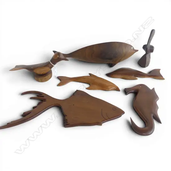 7 WOODEN ANIMALS, 4 SIGNED LEN BROWN PITCAIRN ISLAND L.370mm