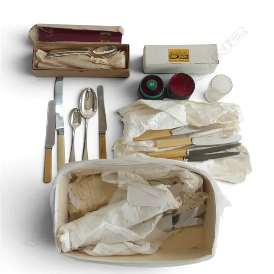 BOX VINTAGE SILVER PLATE CULTERY & CASED 'MEDICINE GLASS MINIM MEASURE'