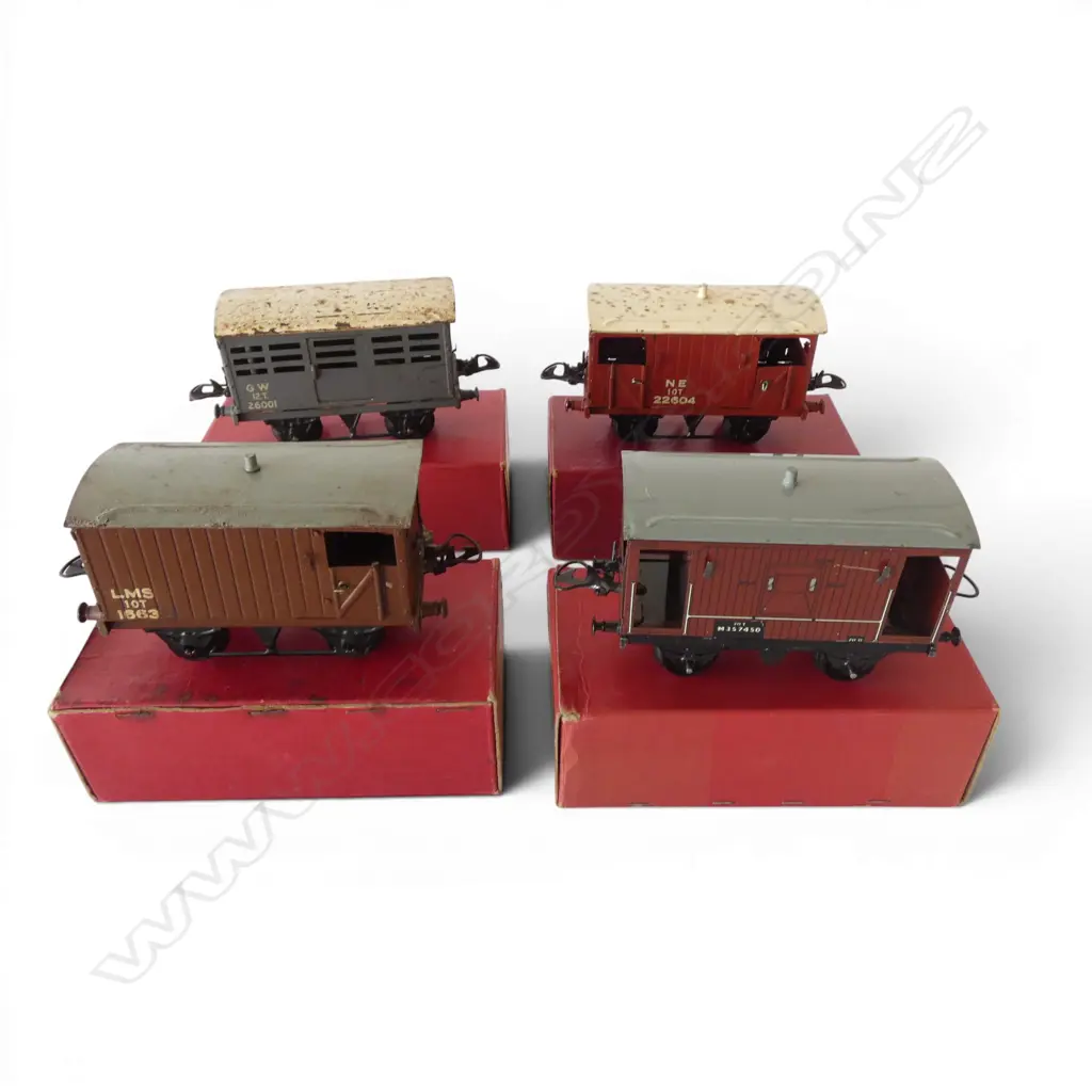 4 VINTAGE HORNBY MODEL RAILROAD '0' GAUGE RAILWAY WAGONS w ORIGINAL BOXES Image 1++