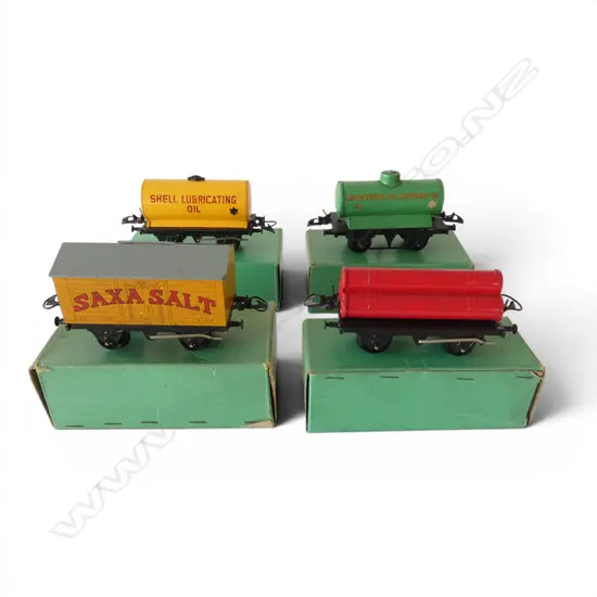 4 VINTAGE HORNBY GRN BOX '0' GAUGE RAILWAY WAGONS w ORIGINAL BOXES