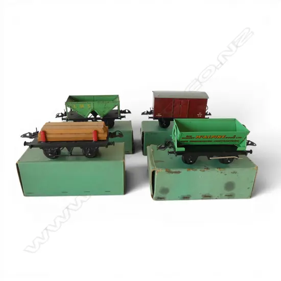 4 VINTAGE HORNBY GREEN BOX '0' GAUGE RAILWAY WAGONS w ORIGINAL BOXES