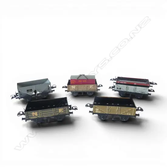 6 VINTAGE HORNBY '0' GAUGE UNBOXED RAILWAY WAGONS