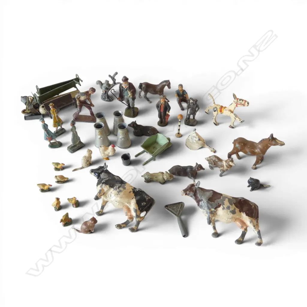 DIE CAST MODEL ANIMALS FIGURINES ETC to accompany Hornby Railway model set Image 1++