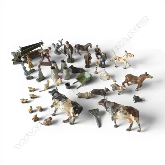 DIE CAST MODEL ANIMALS FIGURINES ETC to accompany Hornby Railway model set