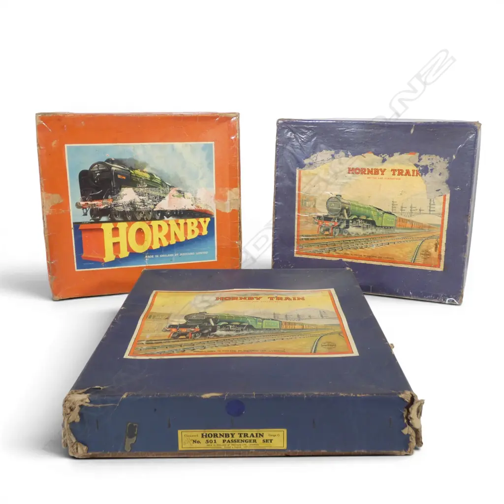 3 VINTAGE HORNBY TRAIN SET BOXES, 2 w ??PCS '0' GAUGE RAIL TRACK, 1 EMPTY Image 1++