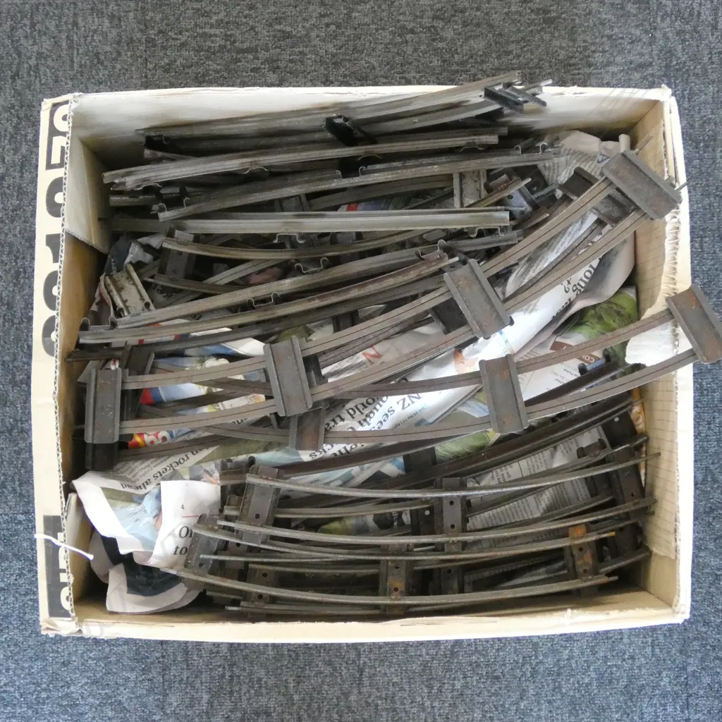 LRG QTY HORNBY '0' GAUGE CURVED RAILWAY TRACK SOME PCS V LONG Image 1++