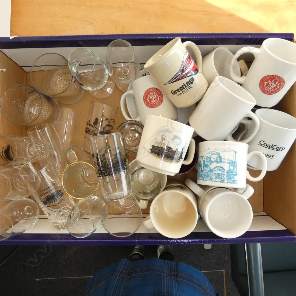 ASST. TRAIN SOUVENIR GLASSES & MUGS Image 1++