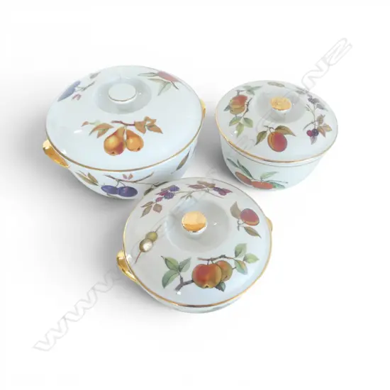 3 ROYAL WORCESTER EVESHAM LIDDED TUREENS 215mm dia