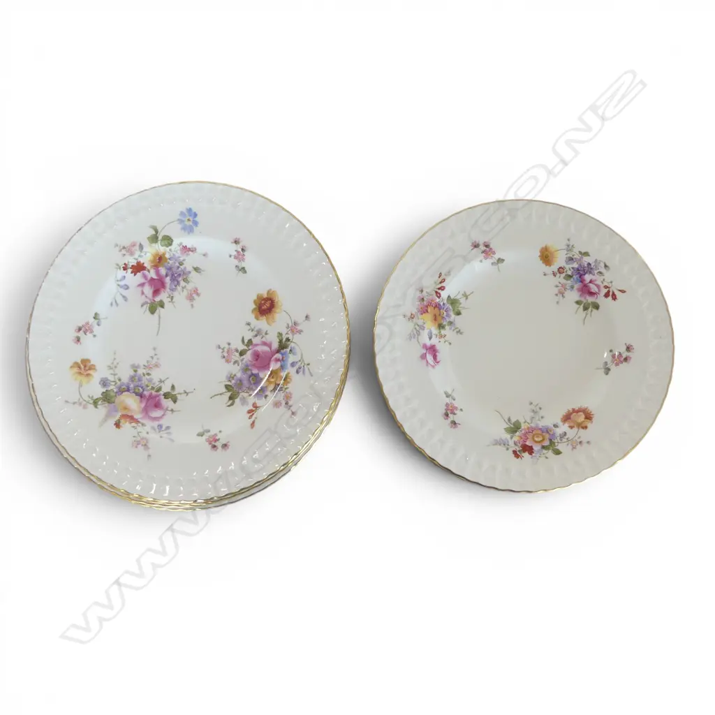 ROYAL CROWN DERBY 'DERBY POSIES' PLATES; 6 DINNER 260mm dia, 7 LUNCHEON 235mm Image 1++