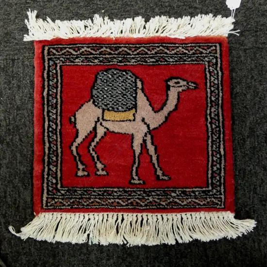 SMALL WOOL PILE RUG 300x330mm