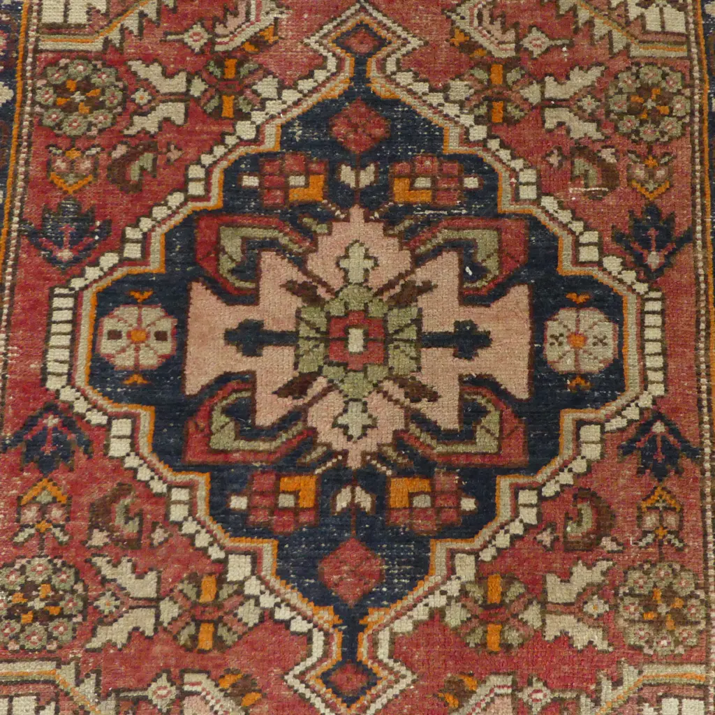 HAND KNOTTED WOOL PILE RUG 1550x1100mm Image 1++