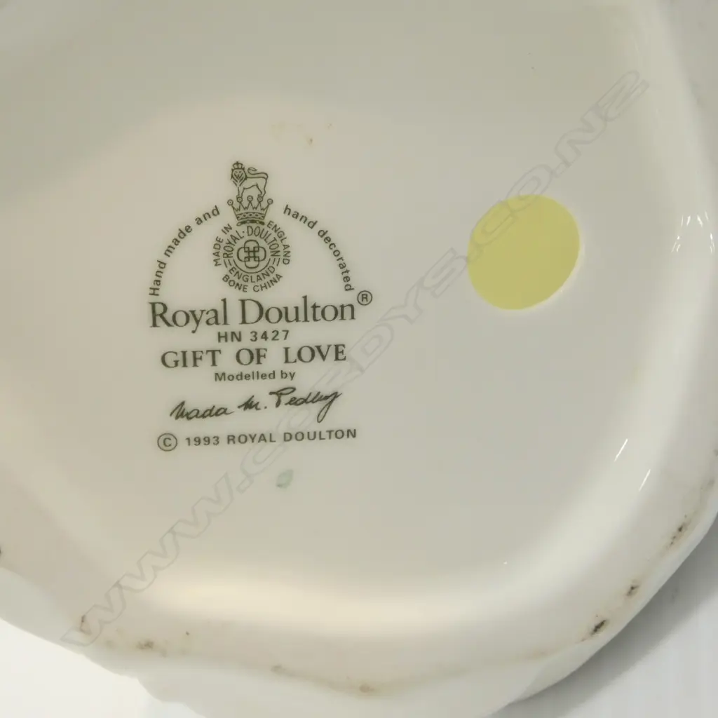 ROYAL DOULTON FIGURINE, H.210mm Image 1++