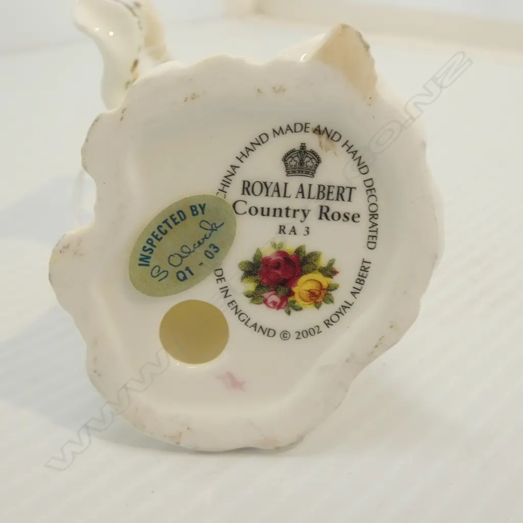 ROYAL DOULTON FIGURINE, H.180mm Image 1++