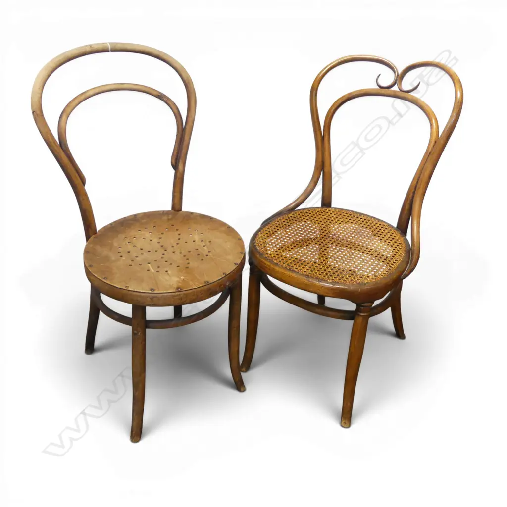 2 BENTWOOD CHAIRS Image 1++