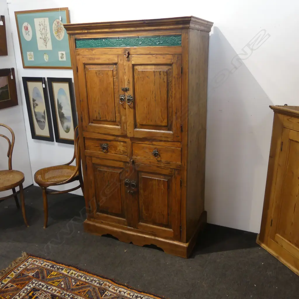 WOODEN CABINET 980x560x1730mm Image 1++