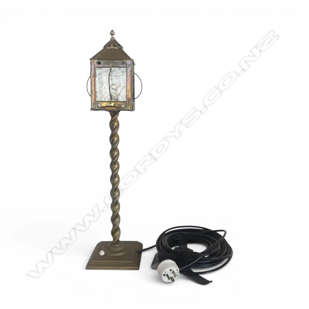 VINTAGE LANTERN STYLE TABLE LAMP H.610mm Image 1++