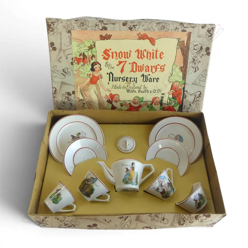 VINTAGE ORIGINAL BOX DISNEY SNOW WHITE CHILDRENS TEASET L380MM Image 1++