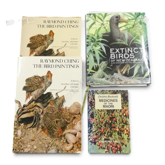 3 BOOKS; MEDICINES OF THE MAORI, EXTINCT BIRDS OF N.Z. & RAYMOND CHING - THE BIRD PAINTINGS
