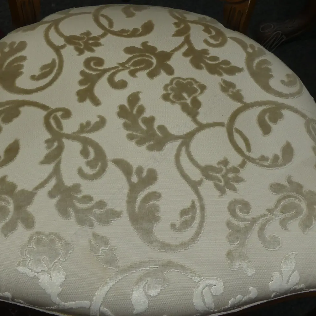 2 ANTIQUE STYLE ARMCHAIRS H.920mm Image 1++
