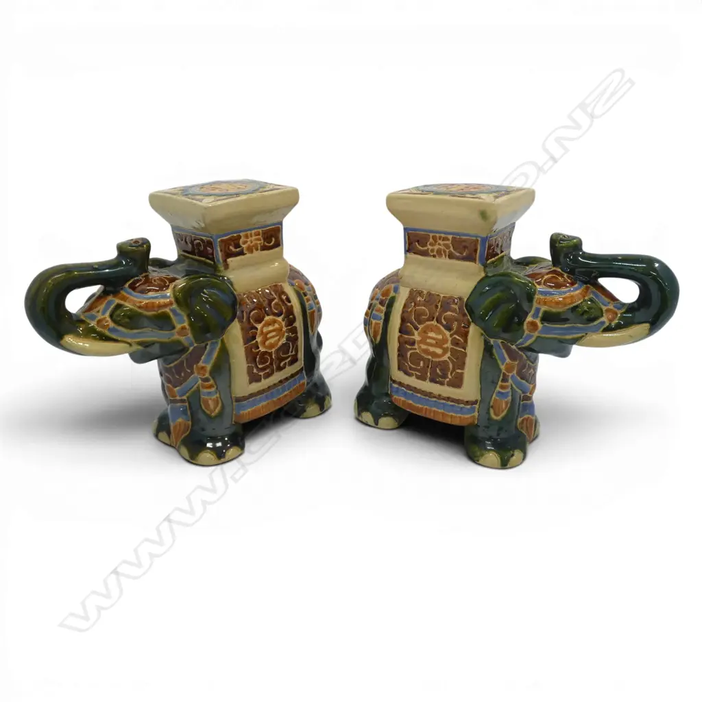 TWO ELEPHANT STANDS H.270mm Image 1++
