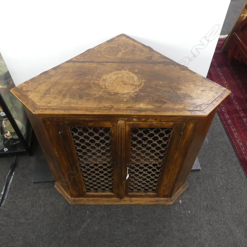 CORNER CUPBOARD 650x650x910mm Image 1++