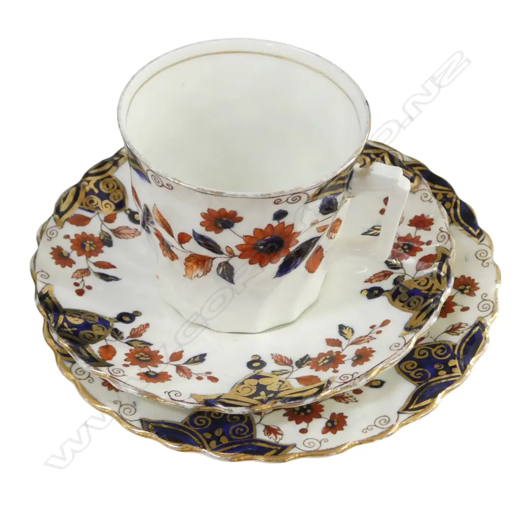 ANTIQUE TEA SET & DECO TRAY Image 1++