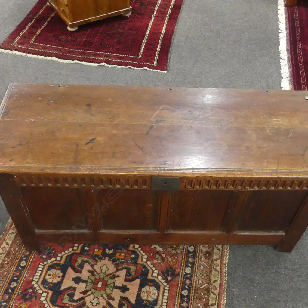 ANTIQUE OAK COFFER, LID LOOSE 1370x500x615mm Image 1++