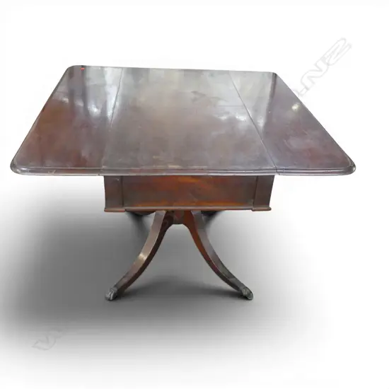 VINTAGE MAHOGANY PEMBROKE TABLE needs some attention 980x530x700mm