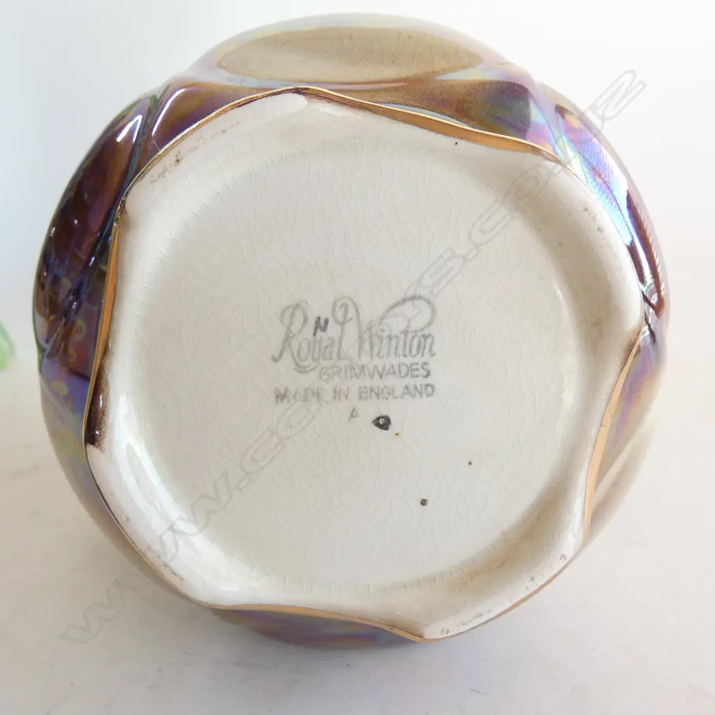 4 PCES CHINA; BESWICK PALM VASE & JUG H.235mm, KALMAR VASE, ROYAL WINTON JUG Image 1++