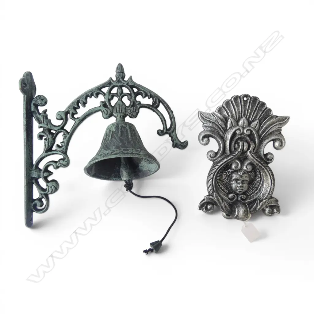 CAST IRON DOOR KNOCKER + DOOR BELL Image 1++