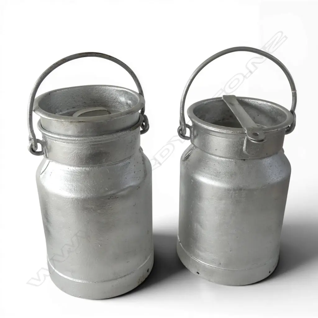 2 MILK CANS H.390mm Image 1++