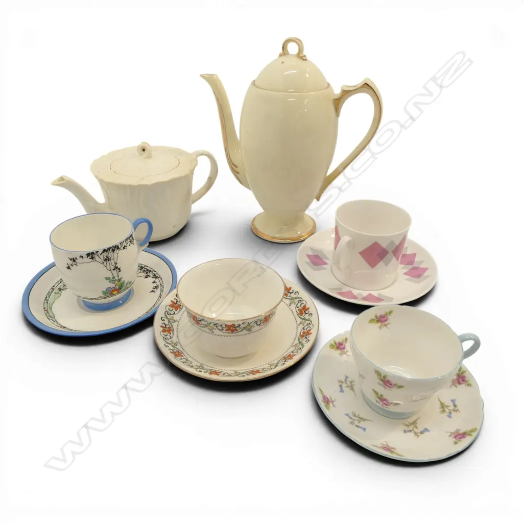 SHELLEY CHINA COFFEE POT TEAPOT 4C/SS MIXED PATS Image 1++