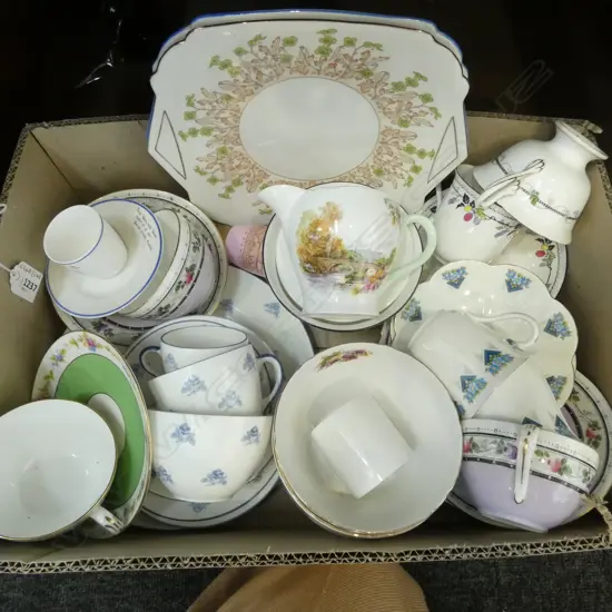 BOX LOT MIXED SHELLEY CHINA CSS CAKE PLATES C/SUGARS ETC *** see note