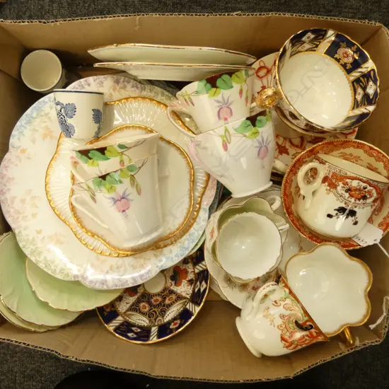 BOX LOT MIXED CSPS CAKE PLATES ETC