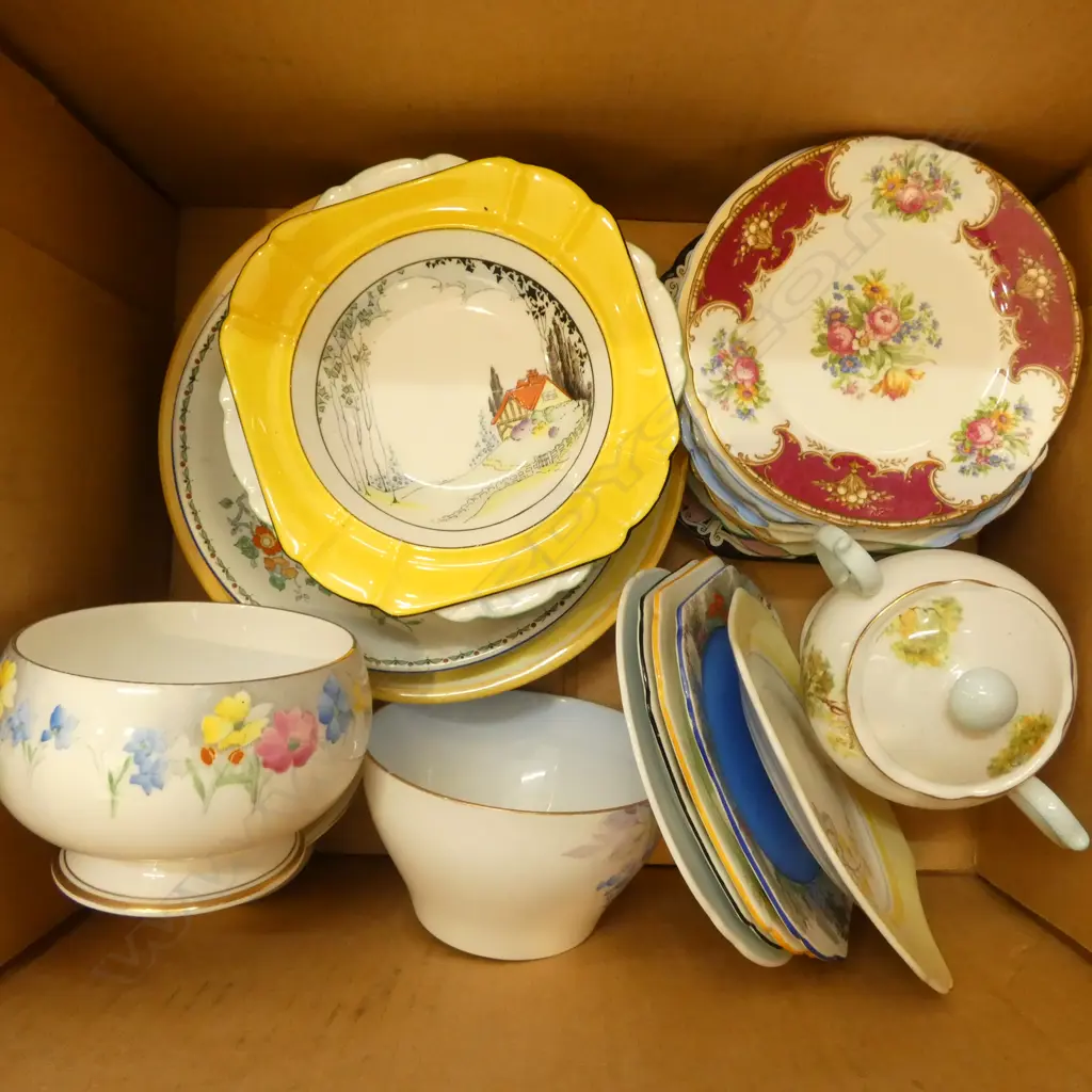 20 SHELLEY CHINA SIDE PLATES 8 SHELLEY SOUP PLATES & 4  SUGAR BOWLS Image 1++