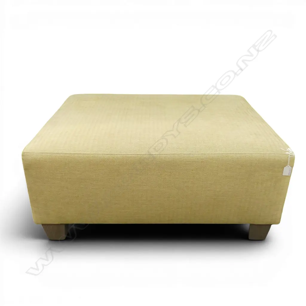 OTTOMAN 900x700x400mm Image 1++