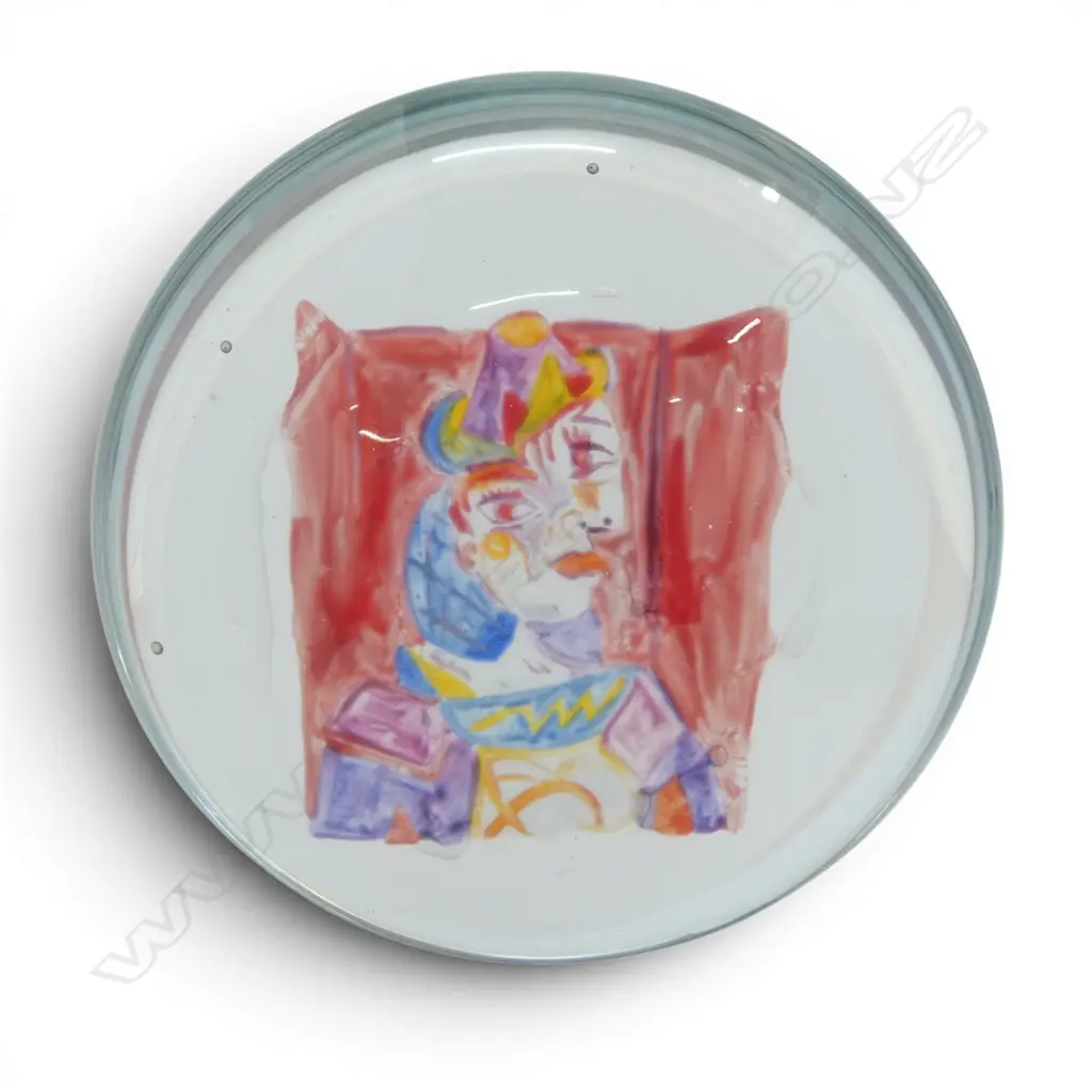 LG GLASS DISPLAY w. PAINTED PICASSO INSPIRED PORTRAIT H.260mm Image 1++