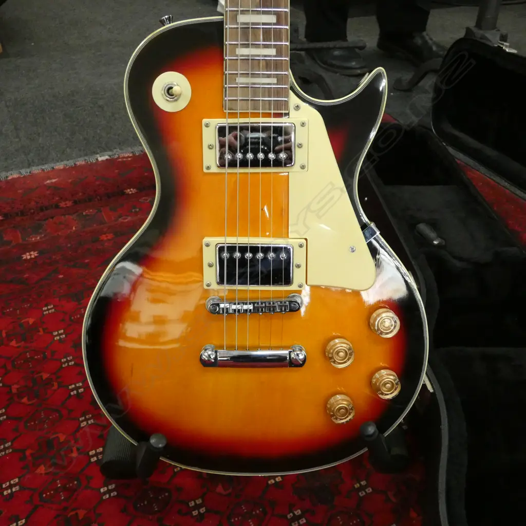 GIBSON STYLE ELECTRIC GUITAR + STAND +  ROAD CASE Image 1++