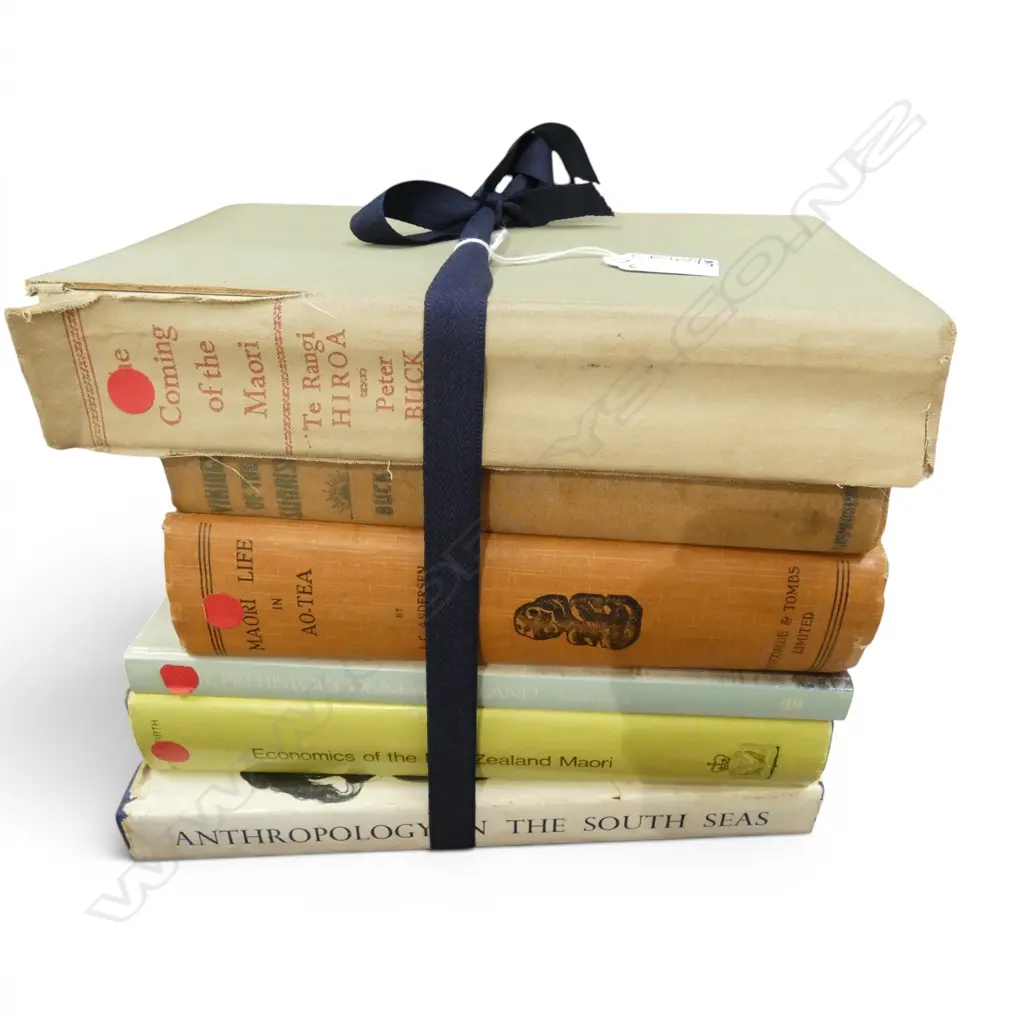 6 BOOKS MAORI LIFE ETC Image 1++