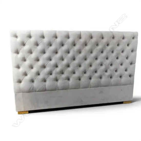 BUTTONED UPHOLSTERED BED HEAD 1200x1900mm
